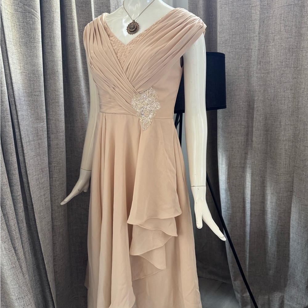 Elegant Cream Evening Dress